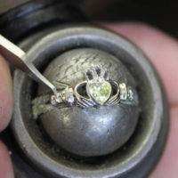 August - Silver Claddagh Birthstone Ring - Image 6